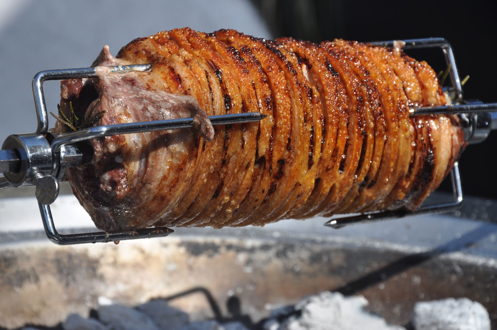 What is a good sauce to serve with pork cooked on a spit?
